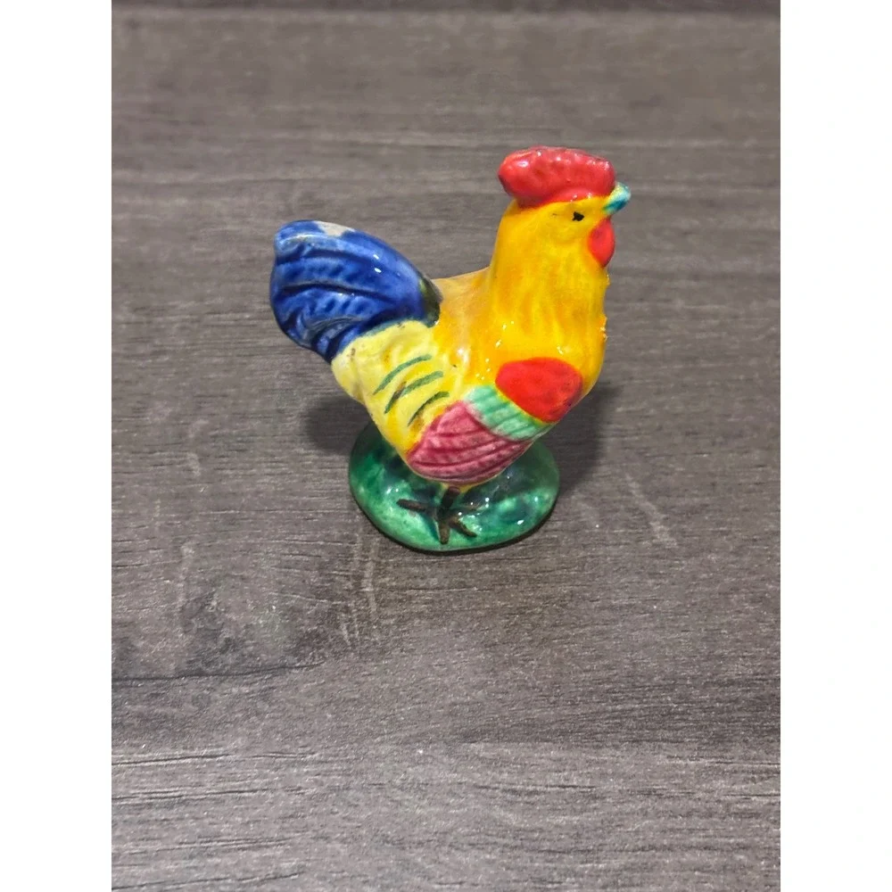 Vintage Ceramic Rooster Figurine Colorful Hand Painted Farmhouse Decor 2.75 Inch